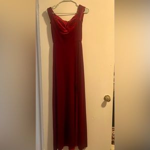 RED VELVET SWEETHEART NECK GOWN